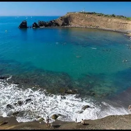 Emplacement Ideal ! Vue Port Plages A Pied ! Agde