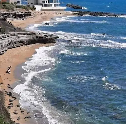 Emplacement Ideal ! Vue Port Plages A Pied ! Appartement