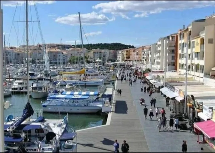 Appartement Emplacement Ideal ! Vue Port Plages A Pied ! Agde