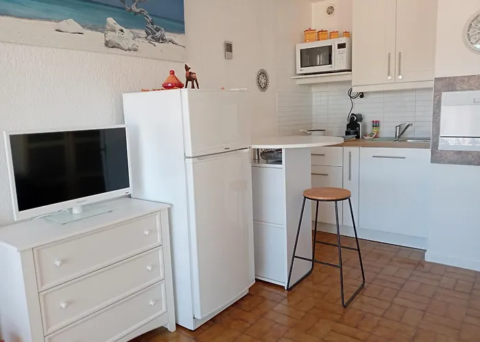 Emplacement Ideal ! Vue Port Plages A Pied ! *