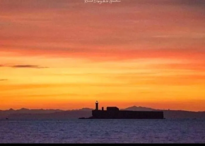 Appartamento Emplacement Idéal ! Vue Port Plages à Pied !